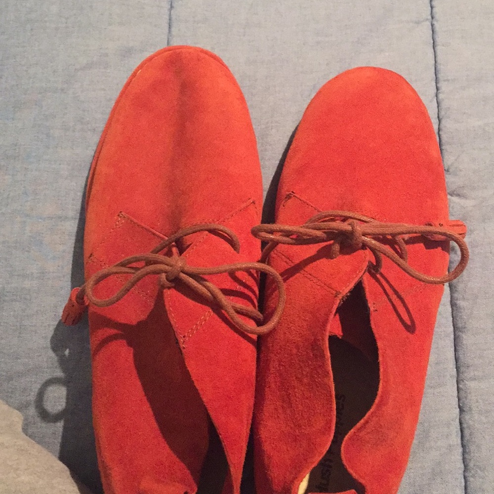 Fall orange(ish) sz 12 hushpuppies booties.NVR WRN